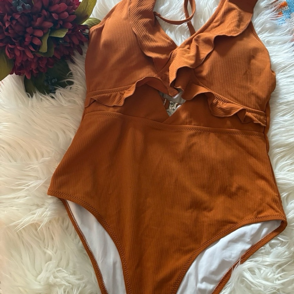 Cupshe Rust Ruffle One-Piece Swimsuit